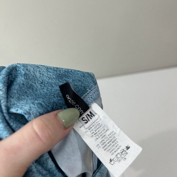 Onzie Womens Pants Small Blue Tie Dye High Rise Midi 7/8 Leggings Performance - Picture 12 of 13